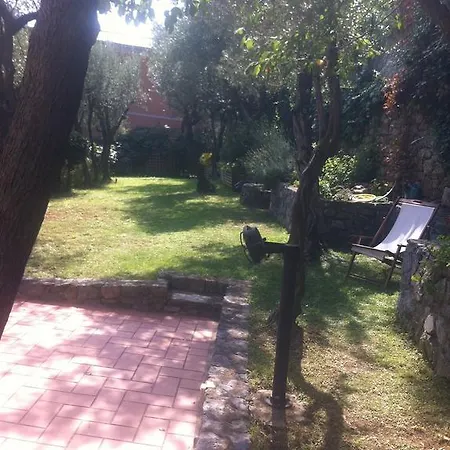 Apartment Garden *